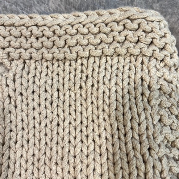 Met Sea ivory all knit clutch - Picture 7 of 7